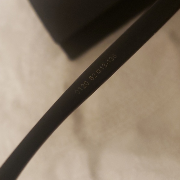 Prada sunglasses - Picture 5 of 11